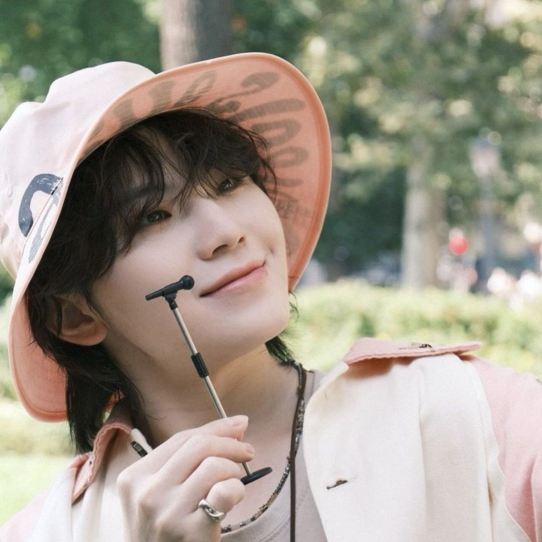 Recent activity shot of Woozi (SEVENTEEN)