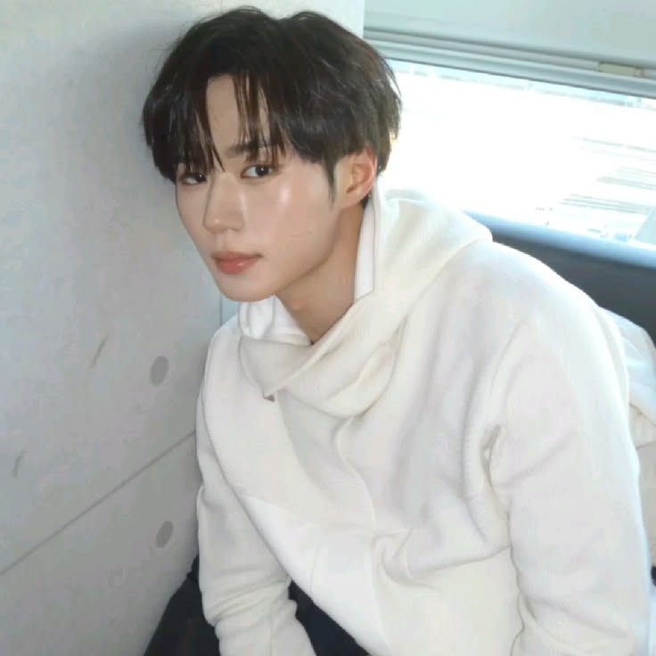 Latest photo of Kim Junseo (ALPHA DRIVE ONE)