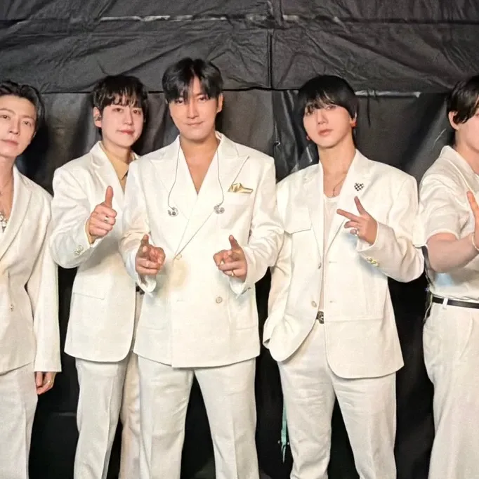 Foto aktivitas terbaru Super Junior