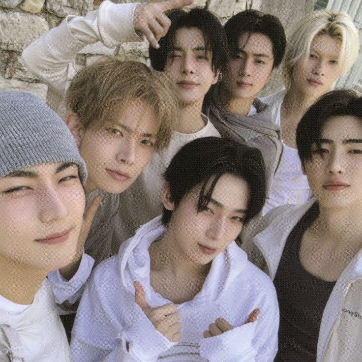 Foto terbaru ENHYPEN