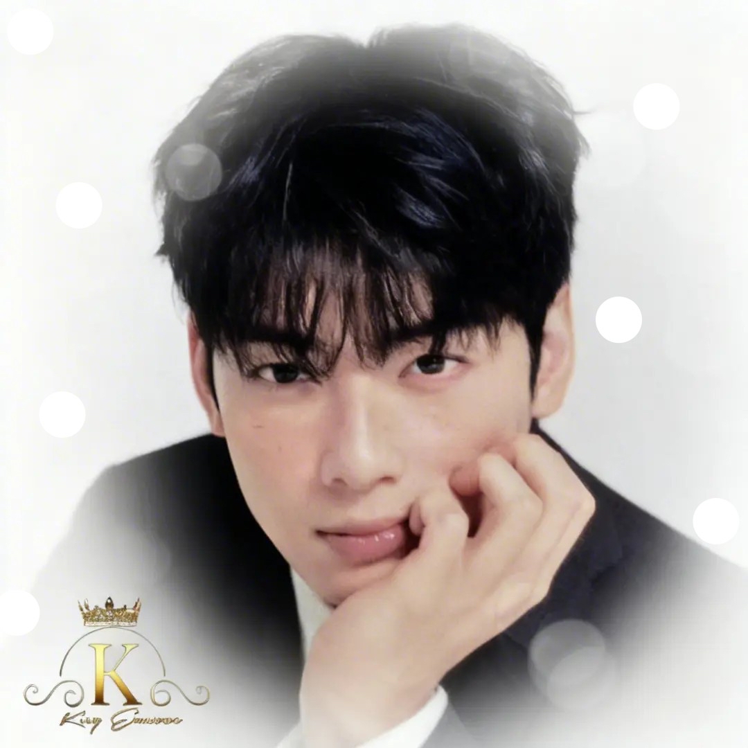 A moment captured by Eunwoo (ASTRO)'s fan