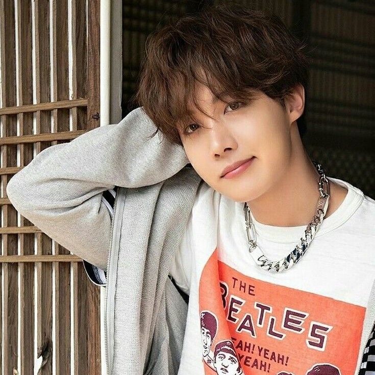 J-hope (防彈少年團)的最新照片