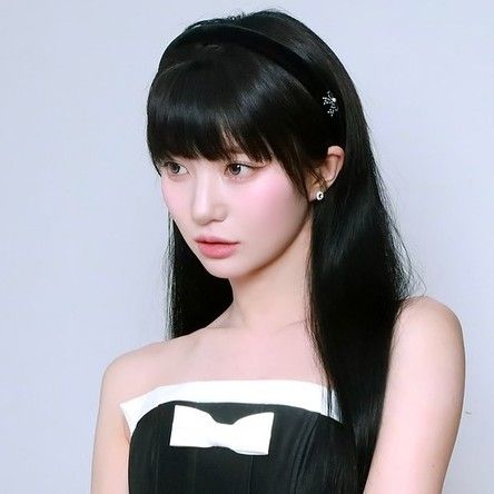 Recent activity shot of OH MY GIRL