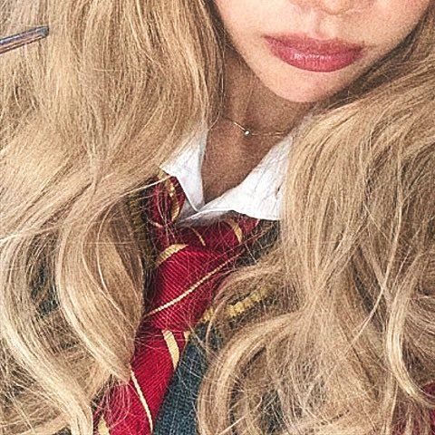 Latest photo of Kim Lip (ARTMS)