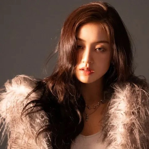 Recent activity shot of Jihyo (TWICE)