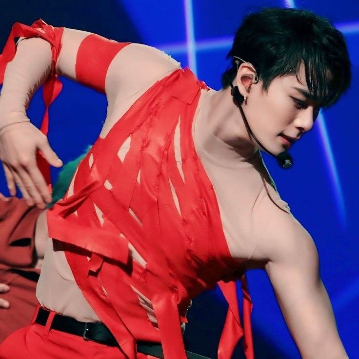 아스트로 최근 활동샷