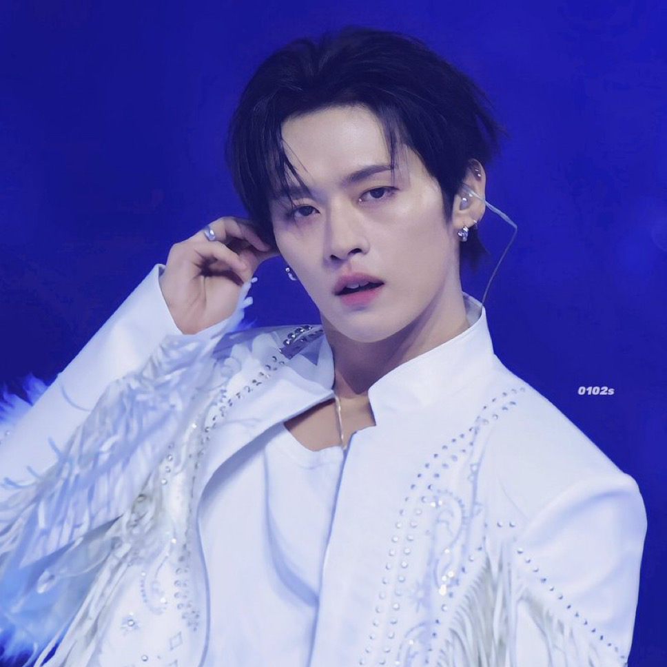 Latest photo of Lee Know (Stray Kids)