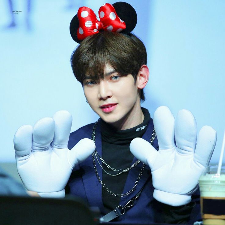 Behind-the-scenes cut of ATEEZ