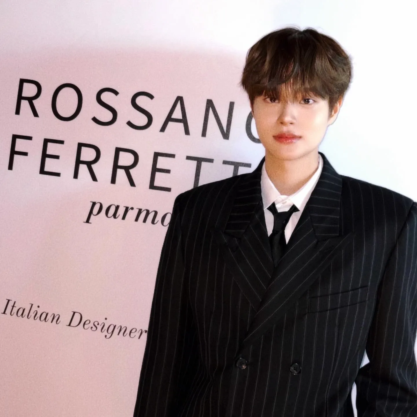 이대휘 (AB6IX)의 비하인드 컷