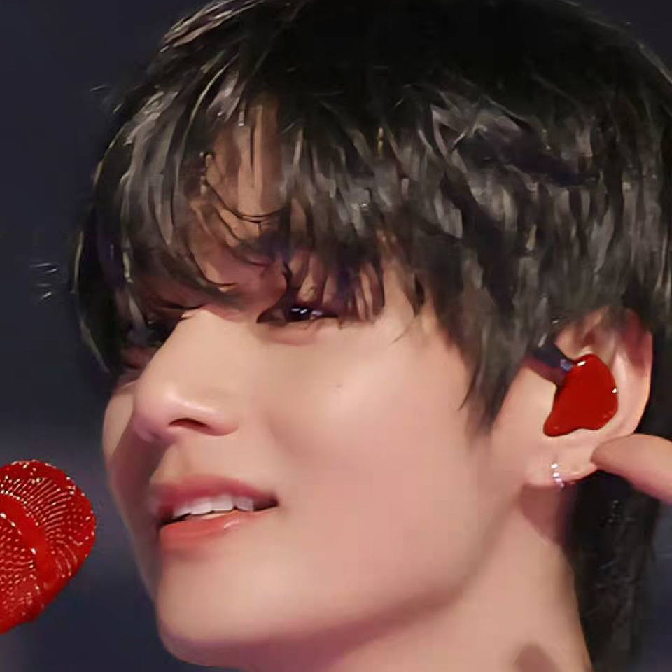 Foto terbaru V (BTS)