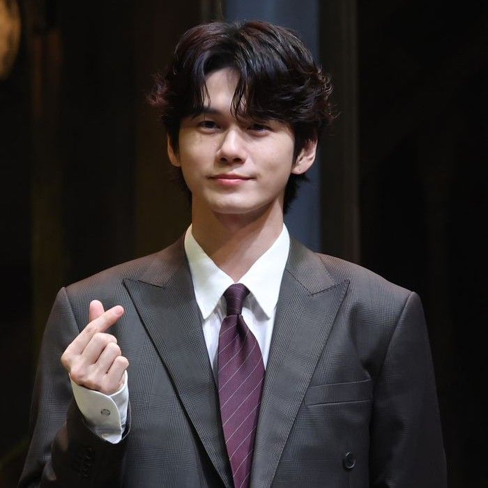 옹성우의 비하인드 컷