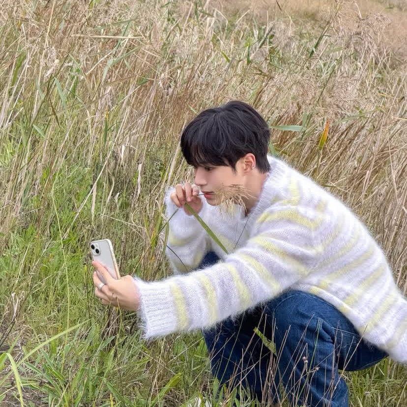 Behind-the-scenes cut of Kim Junseo (ALPHA DRIVE ONE)