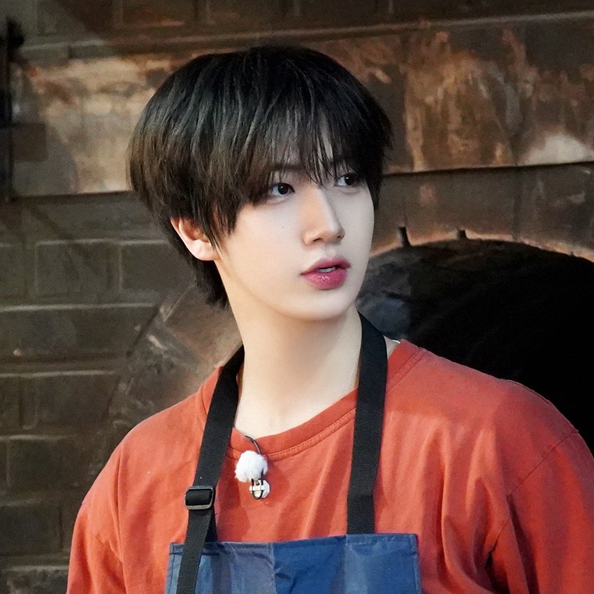 Recent activity shot of Wonjin (CRAVITY)