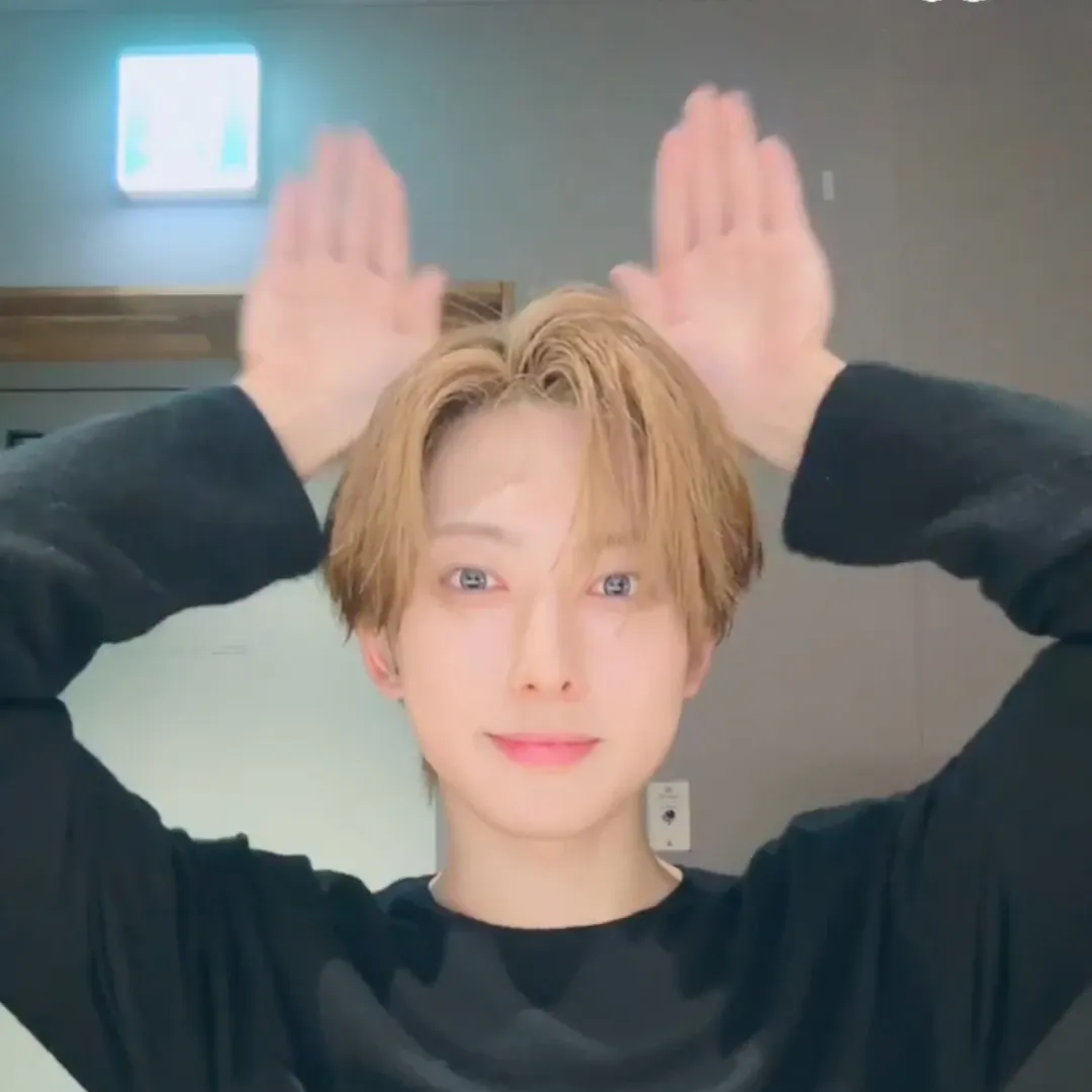 Latest photo of Fuma (&TEAM)