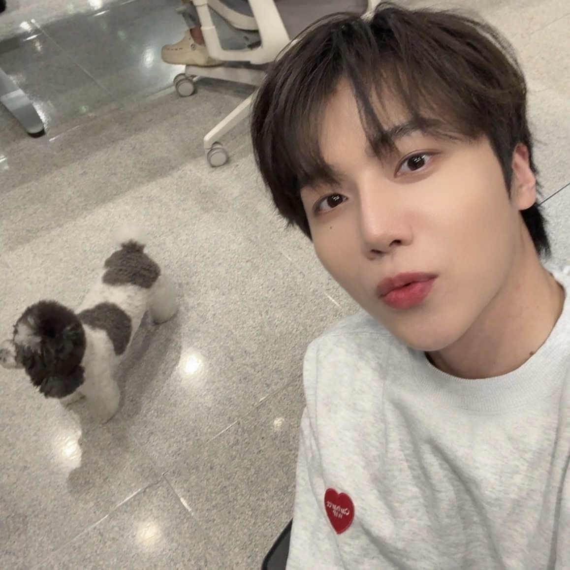 A moment captured by PENTAGON's fan