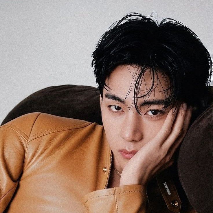 Foto terbaru V (BTS)