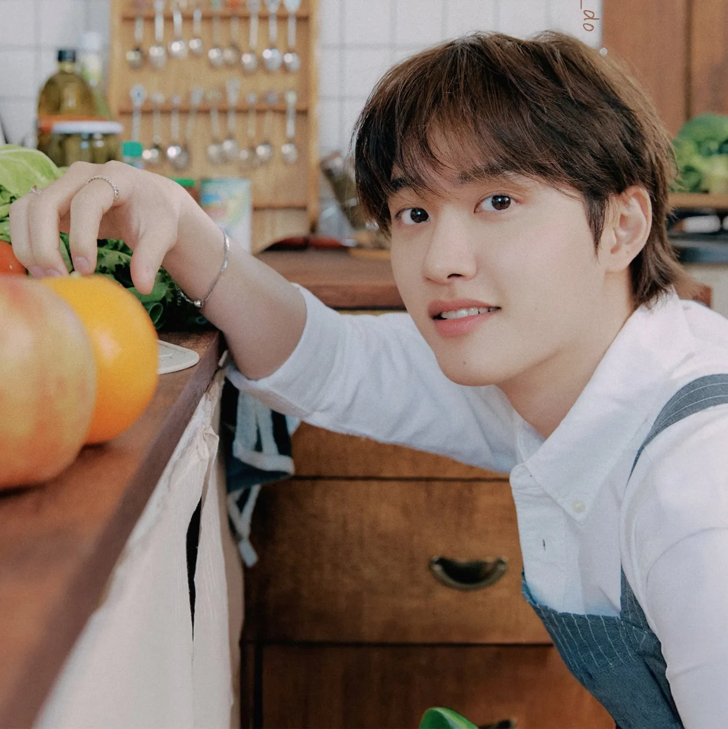 Momen yang diabadikan oleh penggemar D.O. (EXO)