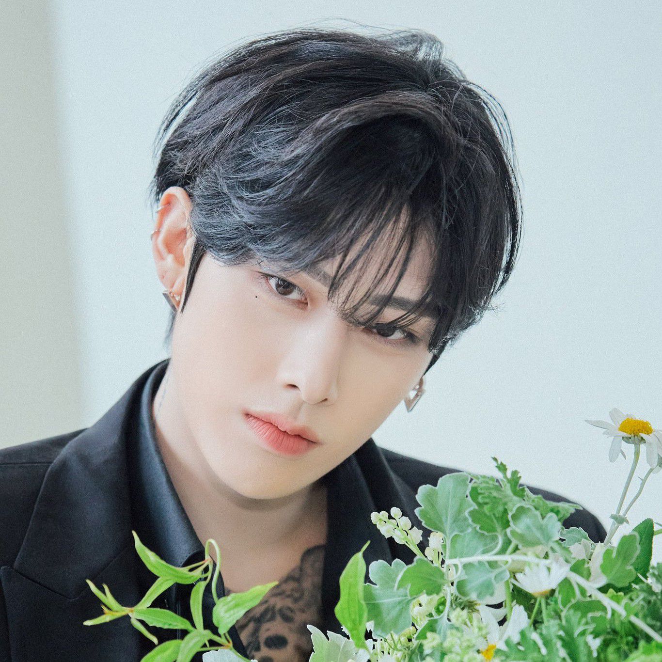 Recent activity shot of Ricky (ZEROBASEONE)