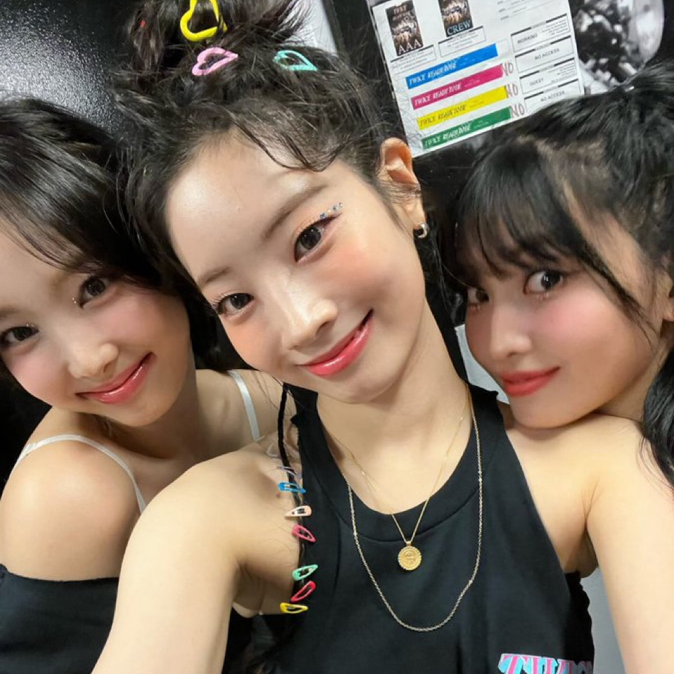 다현 (TWICE)의 비하인드 컷