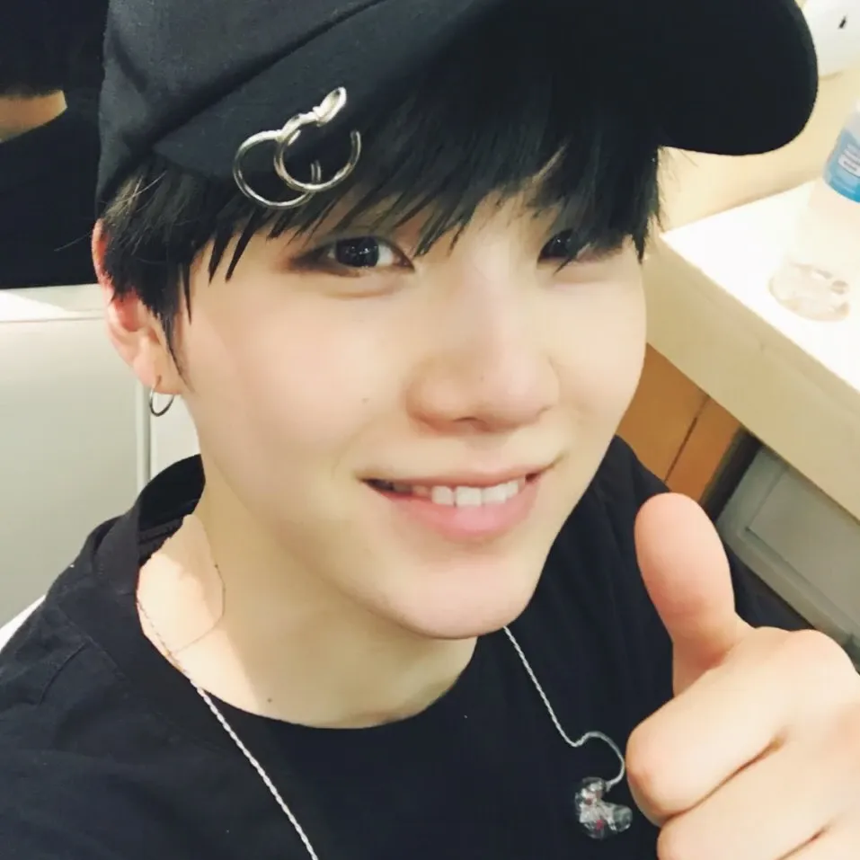 Latest photo of SUGA (BTS)