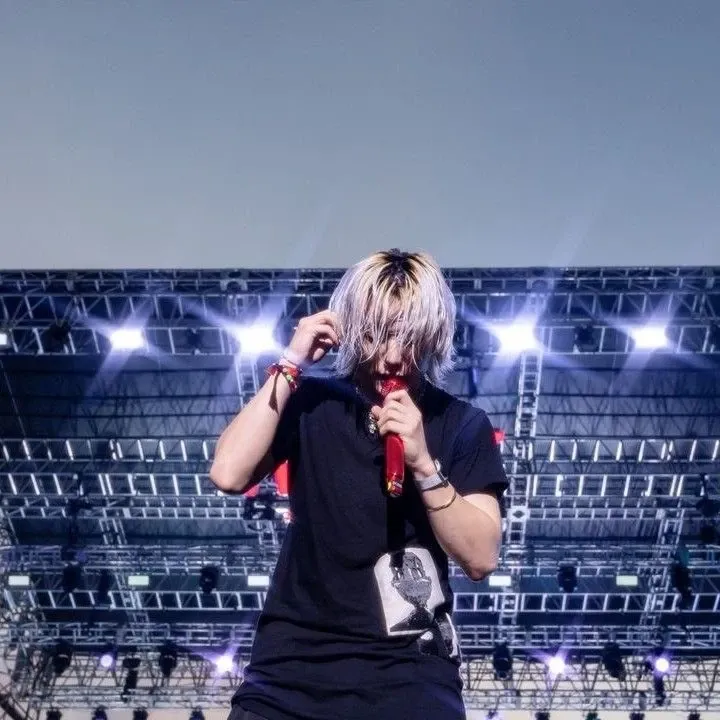 Behind-the-scenes cut of BOBBY (iKON)