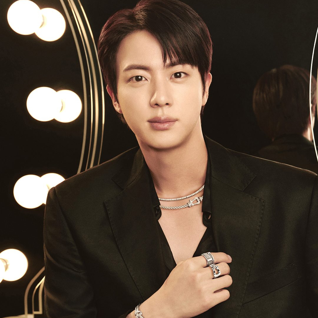 Momen yang diabadikan oleh penggemar Jin (BTS)