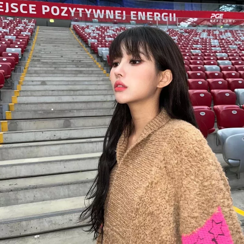 Recent activity shot of Soyeon (i-dle)