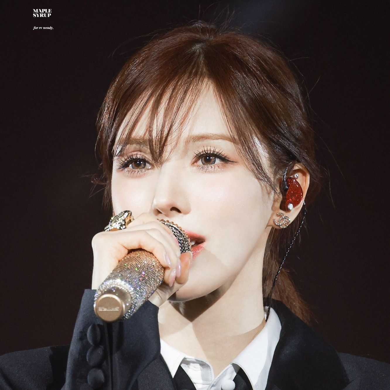 Behind-the-scenes cut of Wendy (Red Velvet)