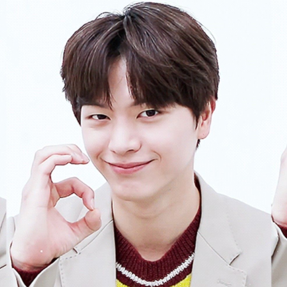 Behind-the-scenes cut of Yook Sungjae (BTOB)
