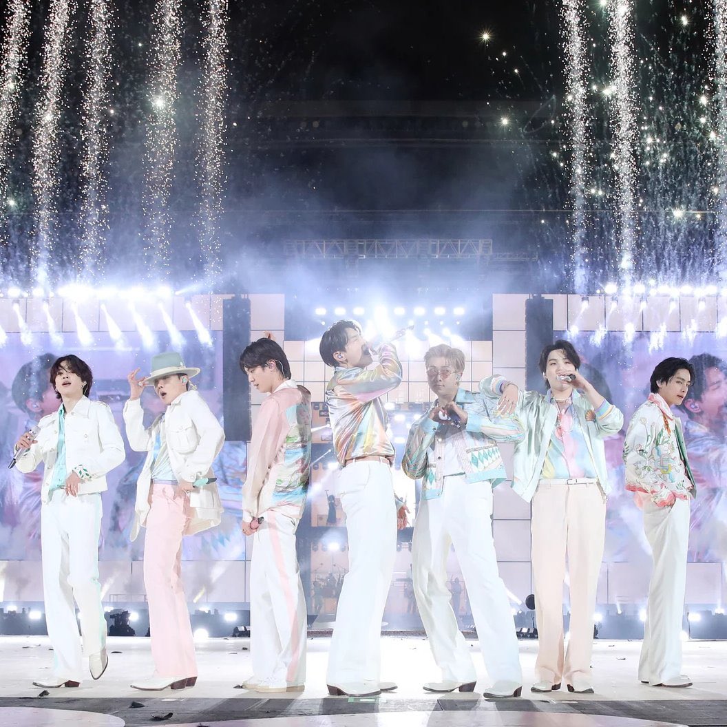 Potret di balik layar BTS