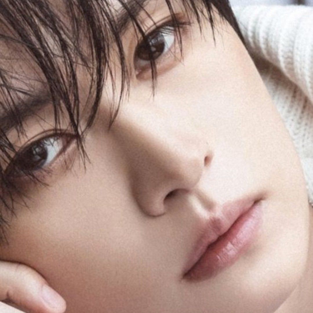 Lee Know (Stray Kids)的幕后花絮