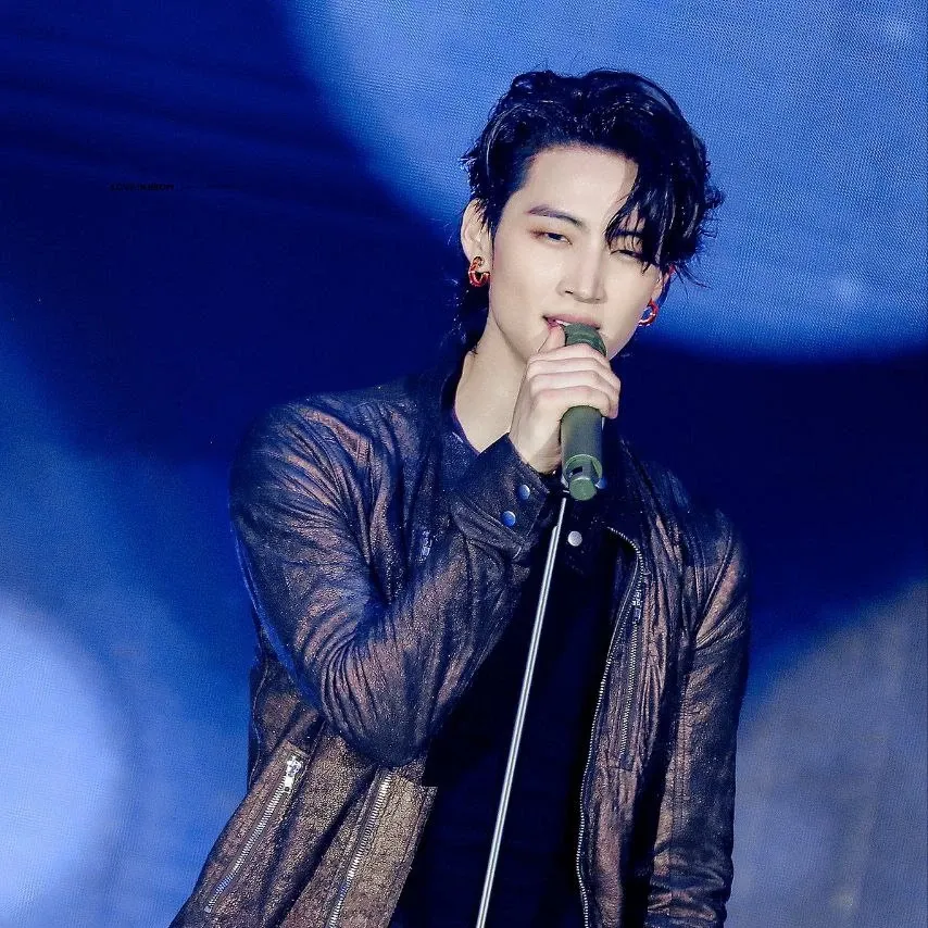 Behind-the-scenes cut of JAY B (GOT7)