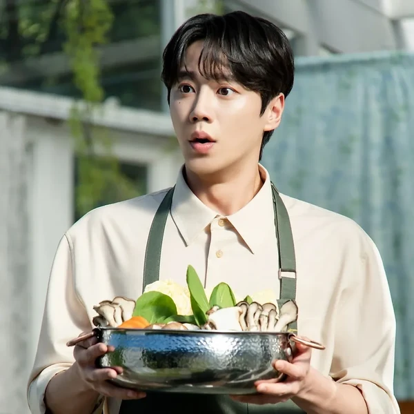 Popular profile image of Lee Junyoung selected by votes