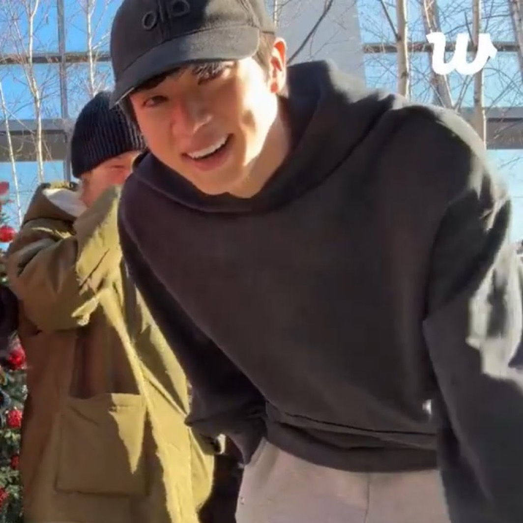 A moment captured by Jin (BTS)'s fan