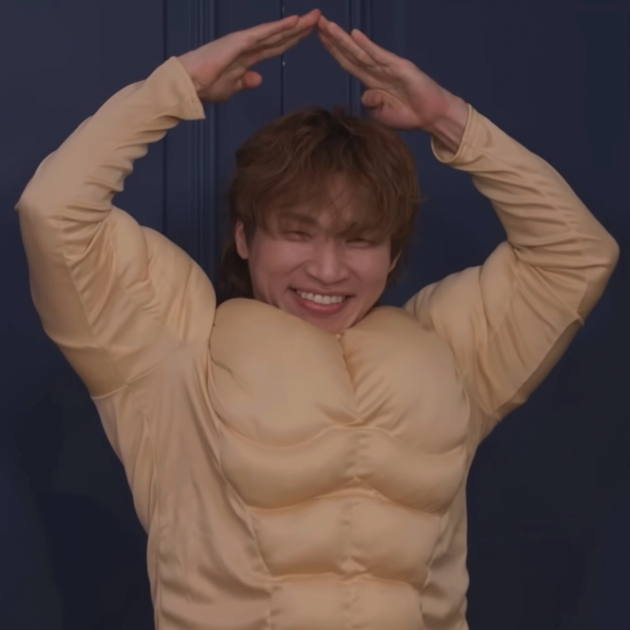 大声 (BIGBANG)的最新活动照片