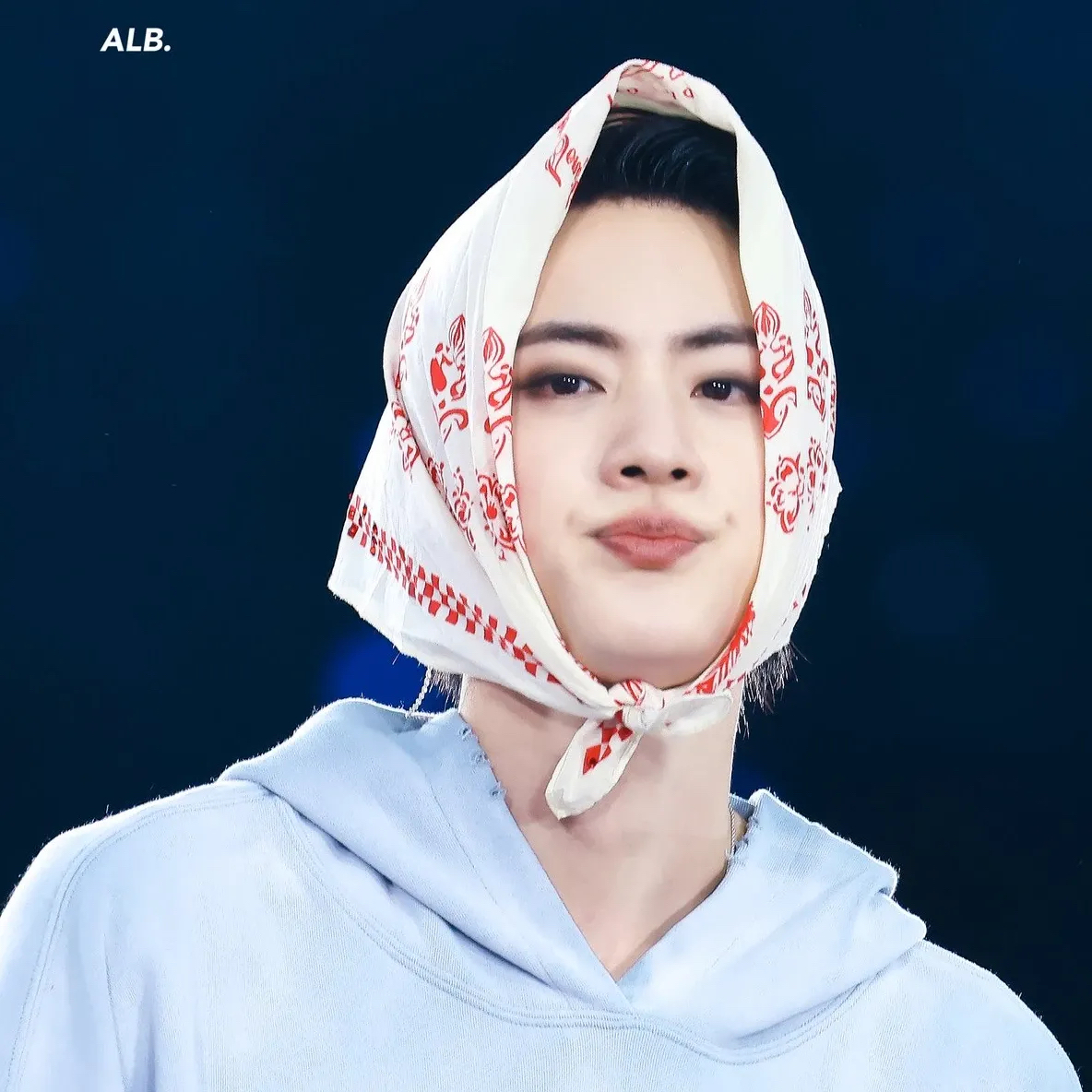 진 (방탄소년단)의 최신 사진