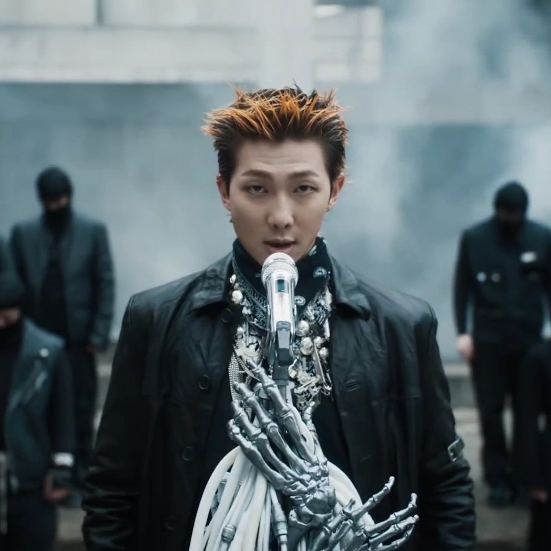 Behind-the-scenes cut of RM (BTS)