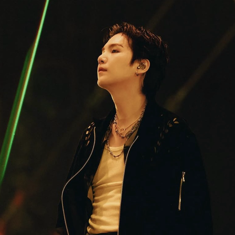 슈가 (방탄소년단)의 최신 사진