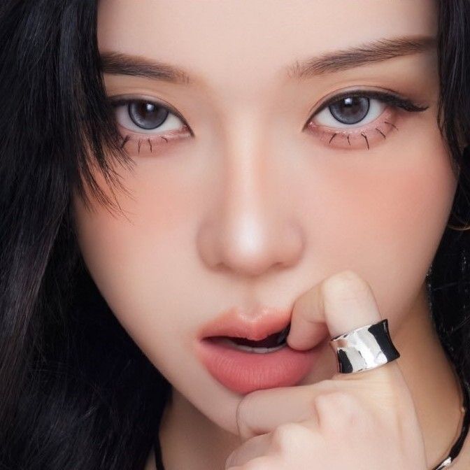 Winter (aespa)的最新照片