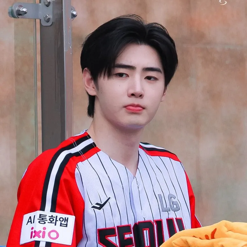 성훈 (ENHYPEN) 최근 활동샷