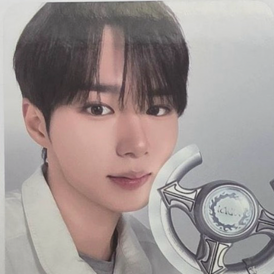 A moment captured by Kim Junseo (ALPHA DRIVE ONE)'s fan