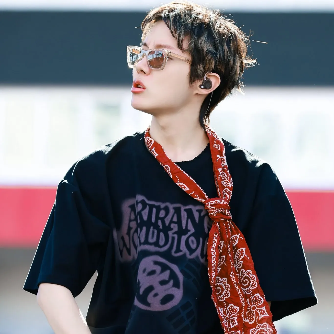 Foto terbaru j-hope (BTS)