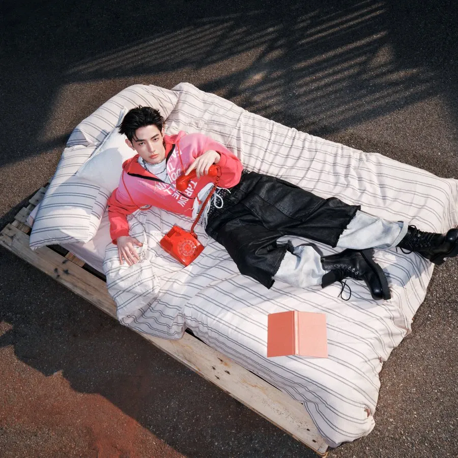 Behind-the-scenes cut of Zhang Hao (AND2BLE)
