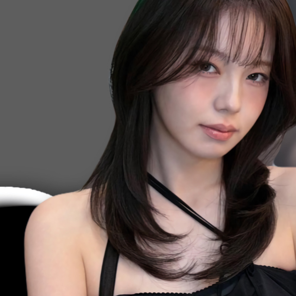 Ayaka (NiziU)的最新照片