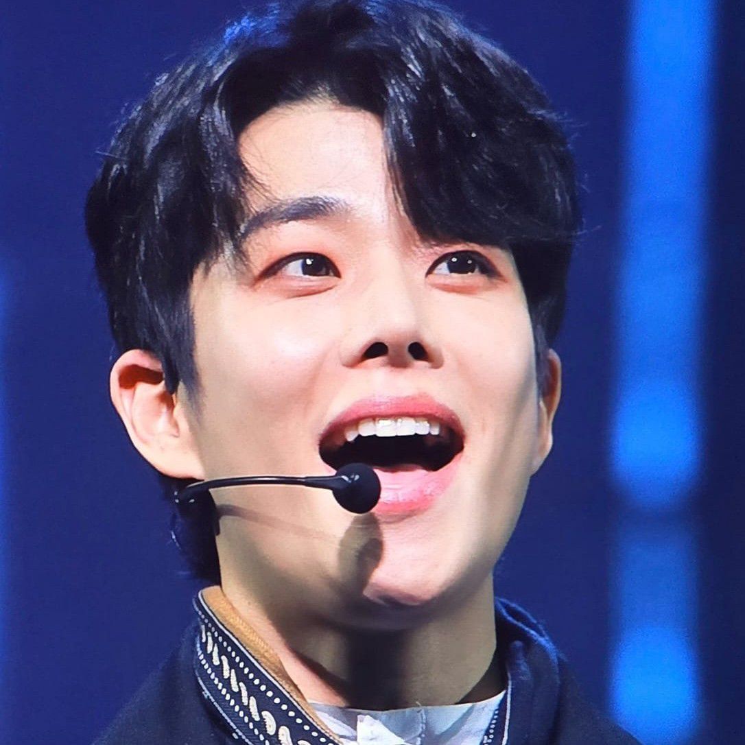 Behind-the-scenes cut of MJ (ASTRO)