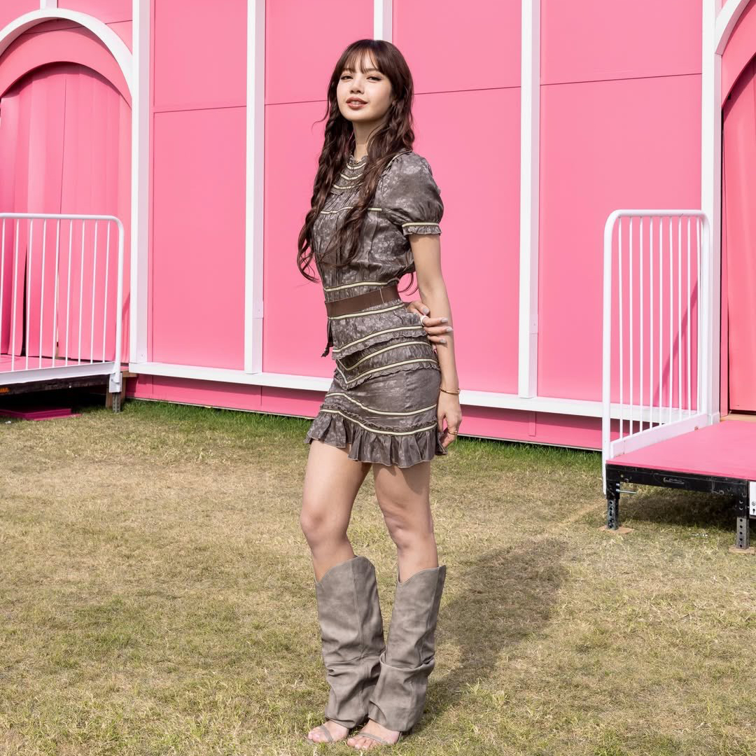 Potret di balik layar Lisa (BLACKPINK)