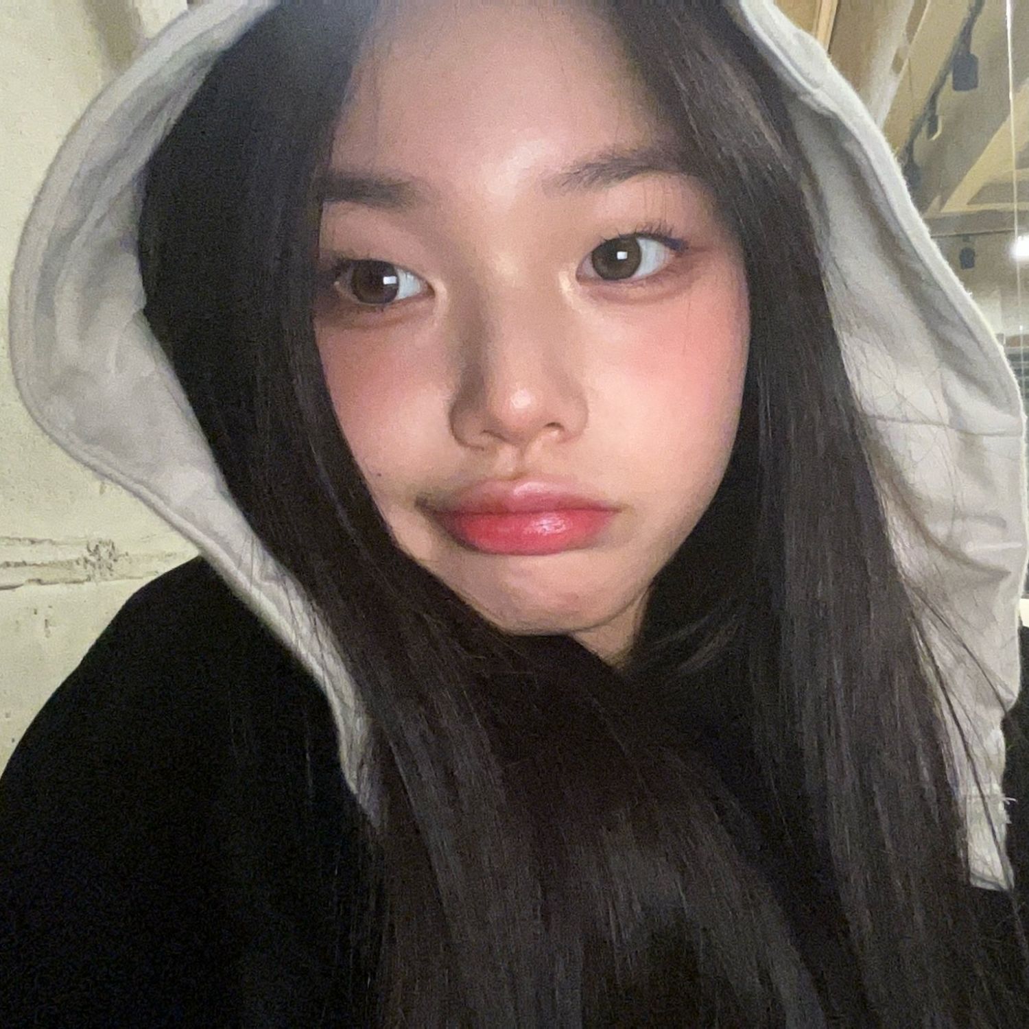 Recent activity shot of Park Boeun (CLASS:y)