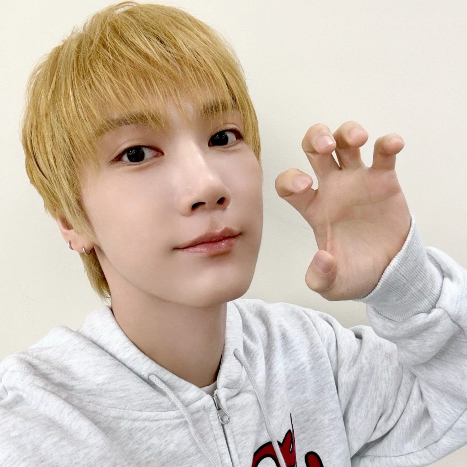 Behind-the-scenes cut of TEN (WayV)