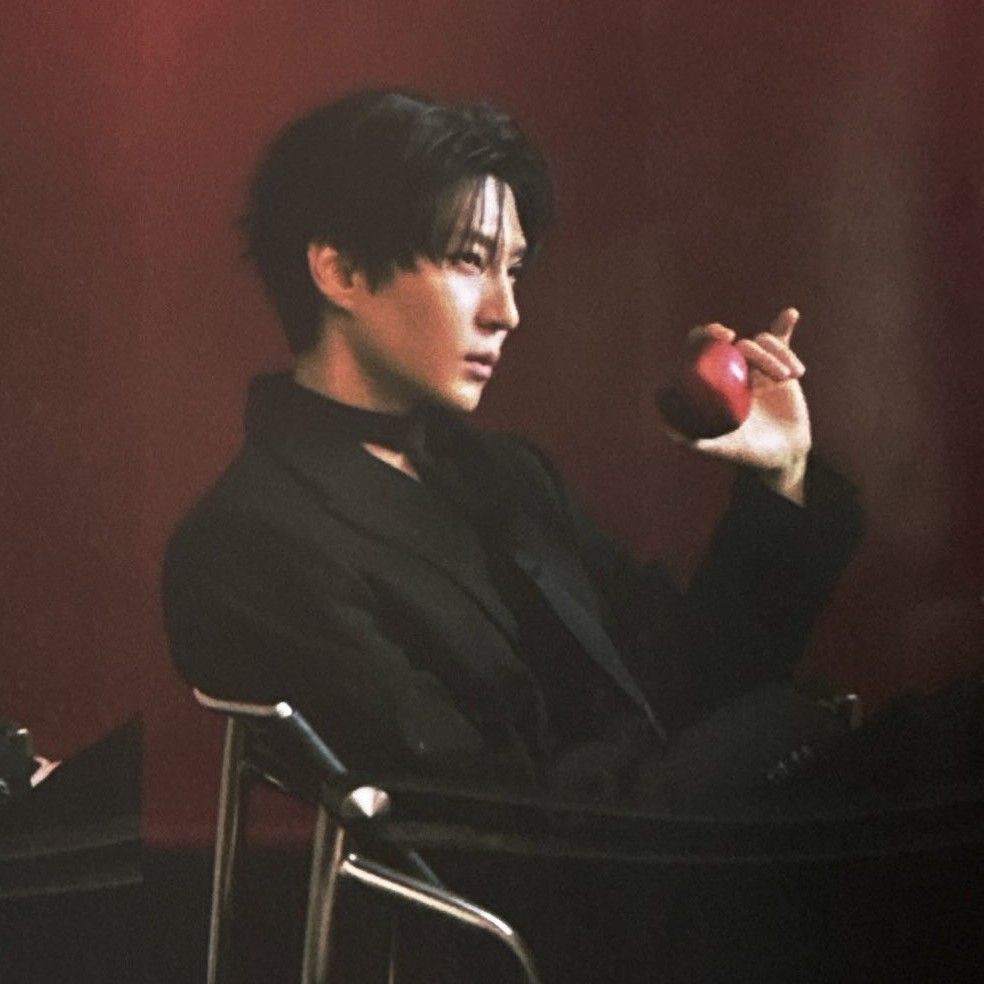 Behind-the-scenes cut of LEO (VIXX)