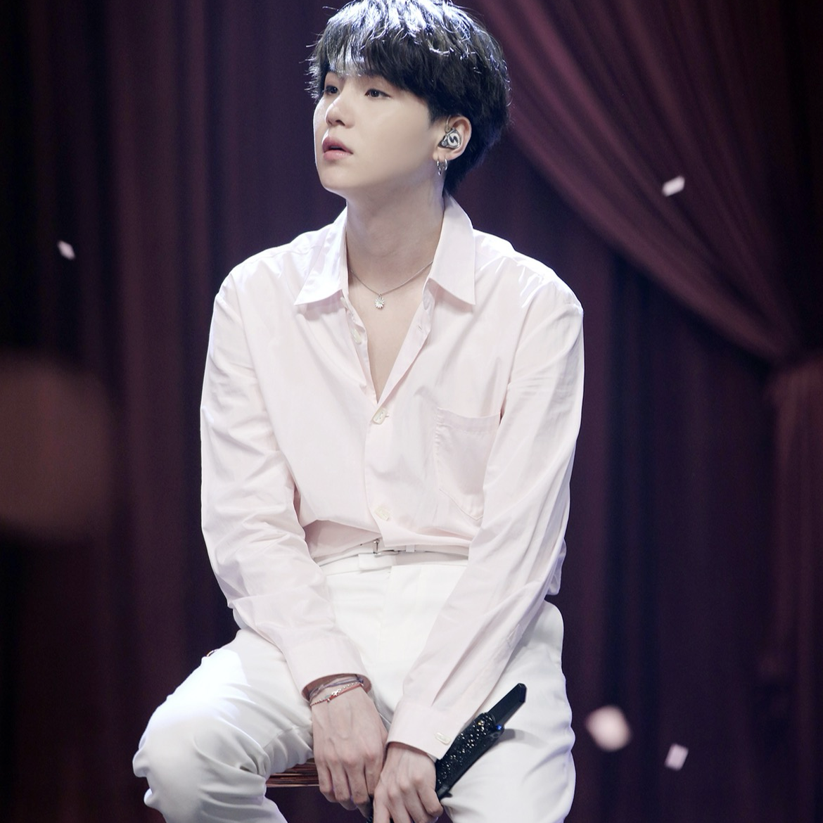 Foto terbaru SUGA (BTS)